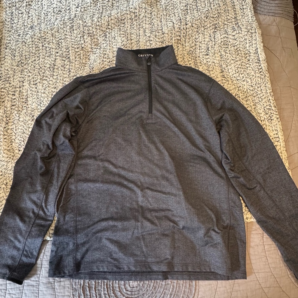 Greyson Charcoal Herringbone Pullover